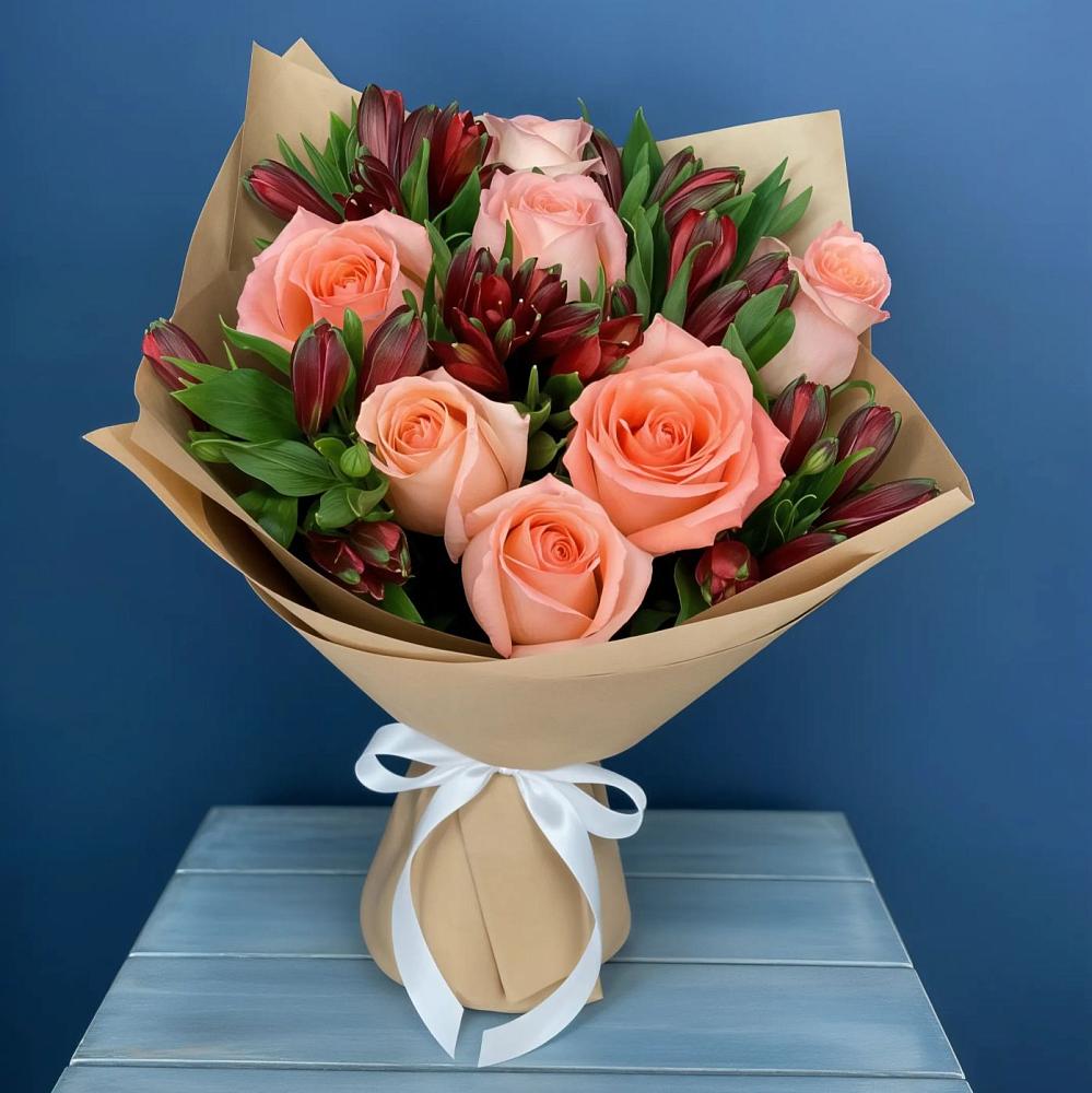 Букет цветов из: Розы и Альстромерии в Львовском