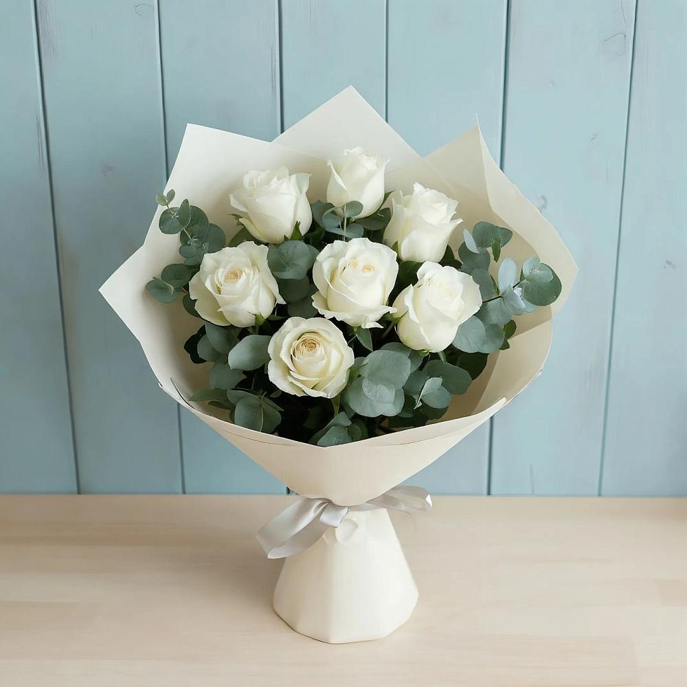 Букет Белые розы в Эвкалипте в Львовском