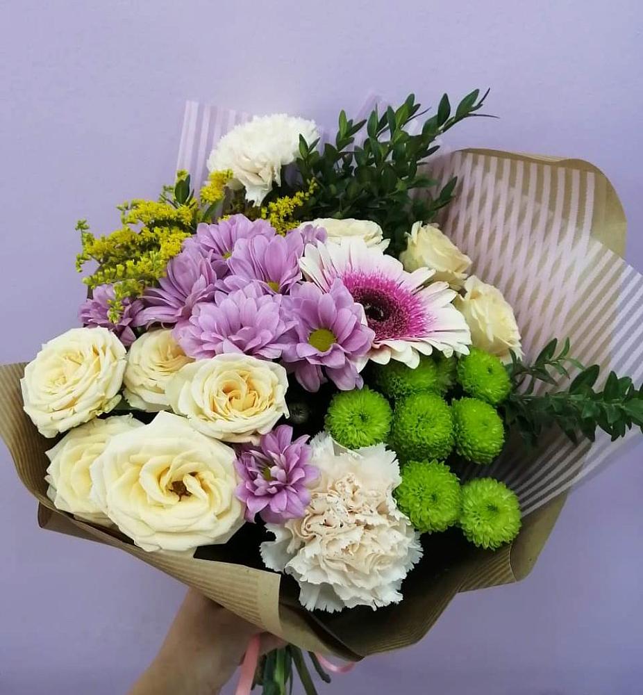 Букет цветов из: Хризантемы, Розы, Гвоздики и Герберы в Львовском
