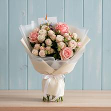Букет цветов из:  Розы в Львовском